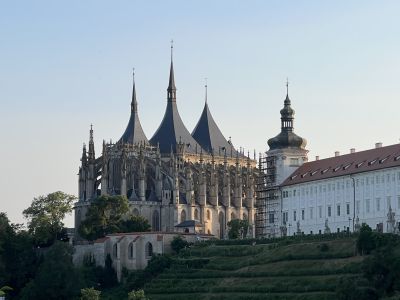 Chrám sv. Barbory a jezuitská kolej v Kutné Hoře / Cathedral of St Barbara and Jesuit College in Kutná Hora. Foto: Adéla Zelenková